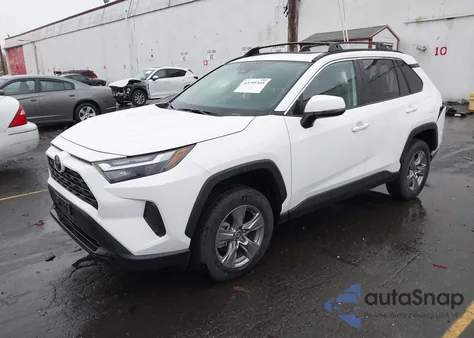 2024 Toyota Rav4 Xle z USA, uszkodzony, nr VIN 2T3P1RFV5RC479366